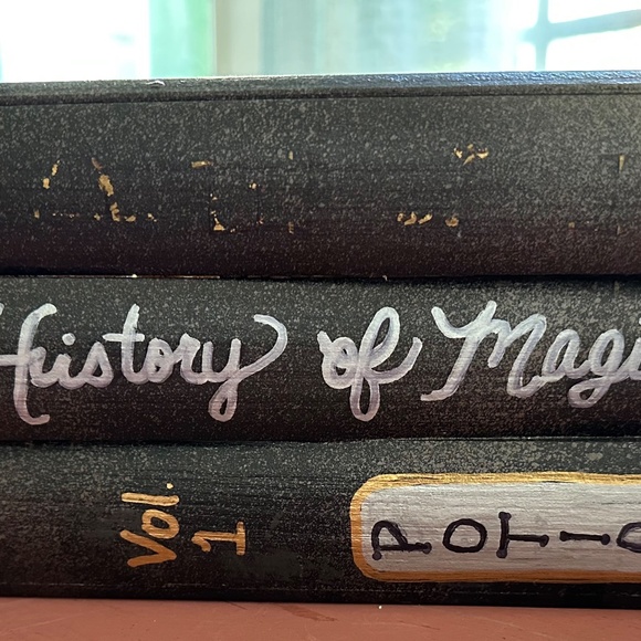 Halloween Decorations Box/Bundle - Picture 3 of 6